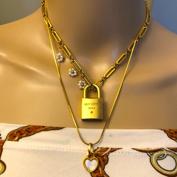 Repurposed Aunthentic Louis Vuitton padlock with New Stainless steel necklace. - Picture 5 of 6